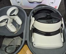 meta quest 2 with carry case and adjustable head strap