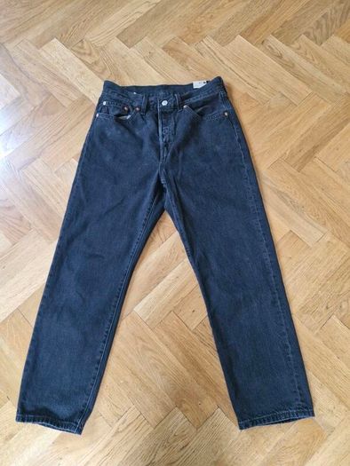 Levis Crop 501 Jeans