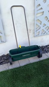 Evergreen Seed Spreader