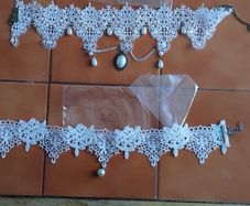 new 2 lace necklaces