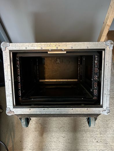 6U shock mounted Rack on castors