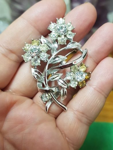 Brooch