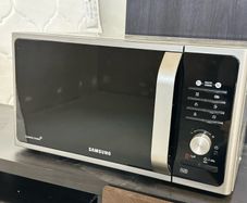 Samsung Microwave - Ceramic Inside