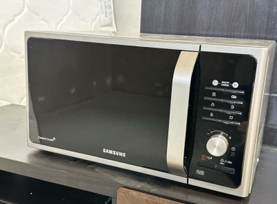 Samsung Microwave - Ceramic Inside