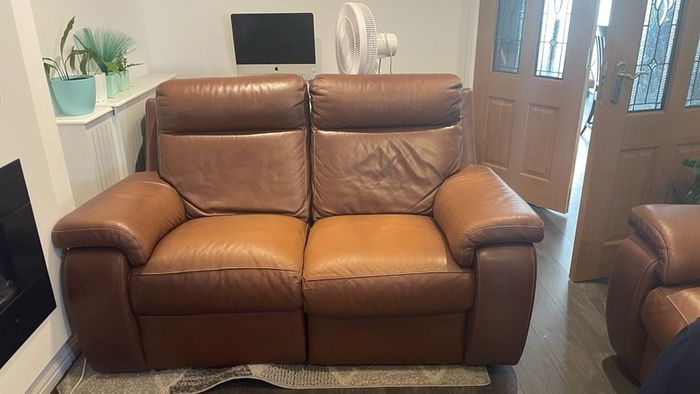 2 Seater Italian Leather Sofa- Electric Recliner not working