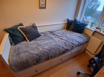 Ikea daybed