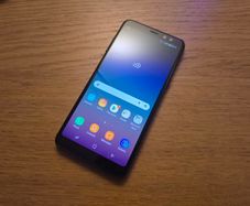 Samsung Galaxy A8 Smartphone