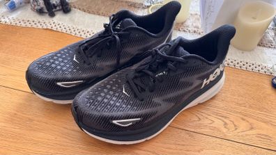 Hoka Clifton 9