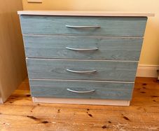 Chest of drawers