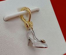 Pandora Disney Limited Edition 2026 Gold P Cinderella Slipper Charm