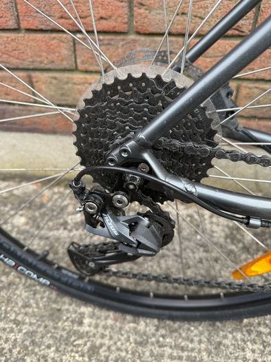 Trek FX 2 Hybrid Bike