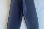 Schoolwear house navy bottoms (age 6-7)