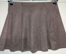 Beautiful velvet mini skirt from Forever 21