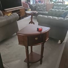 mahogny corner table