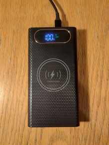 Power bank with wirless and fast charging