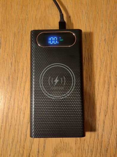 Power bank with wirless and fast charging