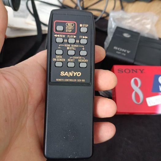 Vintage Sanyo VM-RZ1P Old Tapes Tape Premier Collection 8 mm Movie Video Camera Recorder Camcorder Japan cassette Handycam 8x Auto Focus