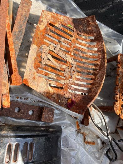 Cast iron fire grate and grill