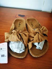 Sliders carmel size 34