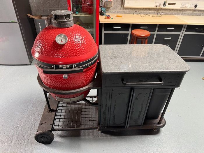 Kamado Joe ceramic bbq