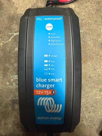 Victron Blue smart battery charger 15A