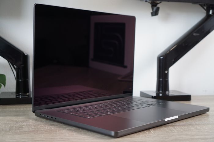 MacBook Pro 16" 2023 M3 Pro | 18GB | 512GB | 100% Battery