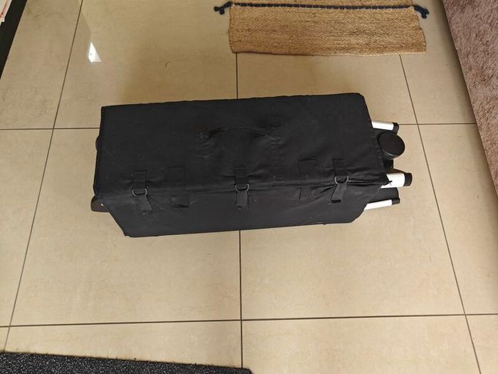 travel cot
