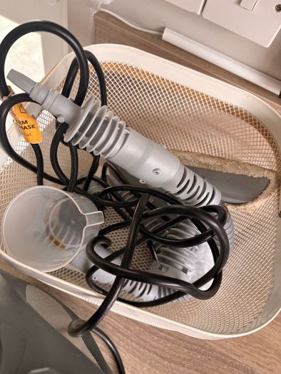 Beldray steam cleaner & accessories