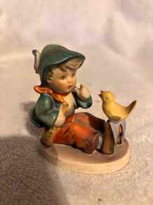 Vintage Goebel Figurine