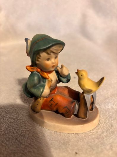 Vintage Goebel Figurine