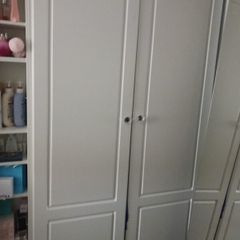4 Wardrobe doors.