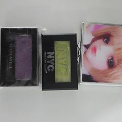 Eyeshadows and small folding mirror