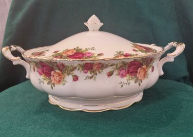 Old country roses covered vegetable dish