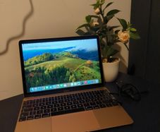 MacBook 12 2017 - 256GB 8GB - Intel m3 - Pristine