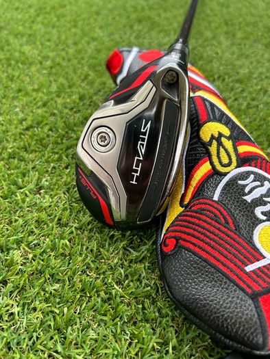 Full set of left handed golf clubs