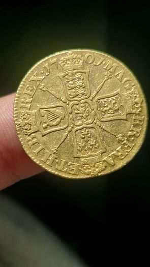 1701 William 3rd Full Gold Guinea. Beautiful and Scarce.
