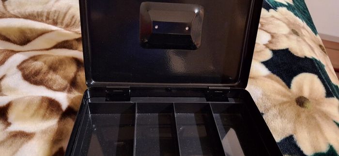 Cash money box