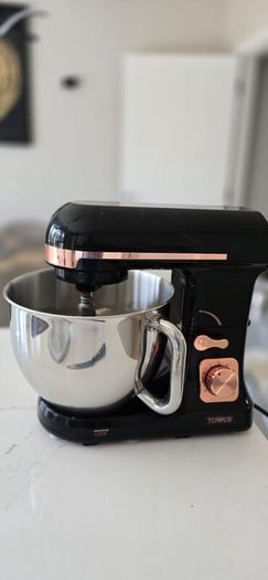 Stand mixer Tower