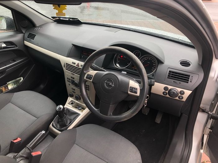 2008 Opel Astra