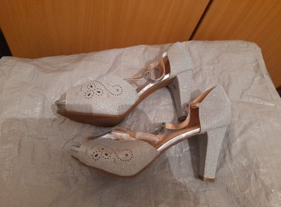 Glitter silver heels