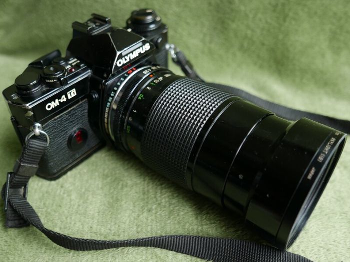 Olympus OM-4Ti Black 35mm SLR Film Camera Titan Body JAPAN and Vivitar series 1 28-90mm F2.8-3.5  FD mount lens