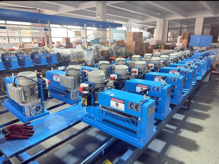 1.5-40MM Wire Stripping Machine 370W Wire Stripper Machine with 10 Blades  Electric Cable Stripper Machine 220v