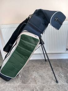 Golf king Golf bag with stand.