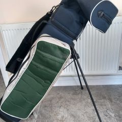 Golf king Golf bag with stand.