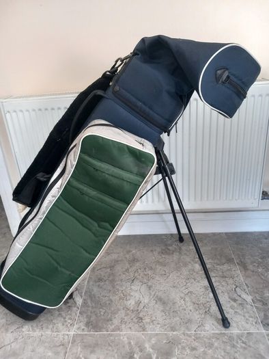 Golf king Golf bag with stand.
