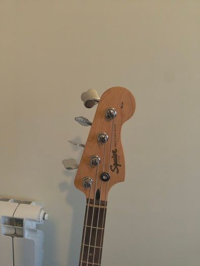 Fender Squier Affinity Precision Bass
