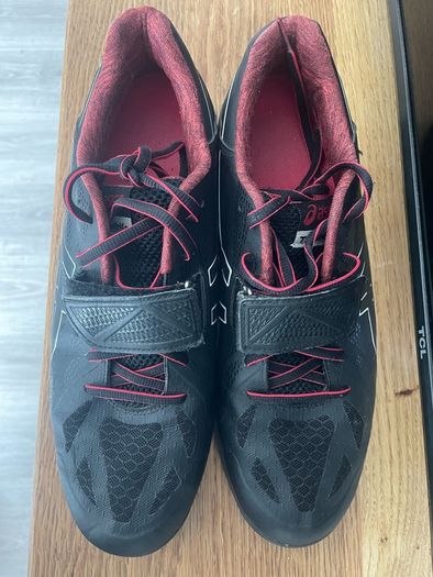 ASICS Lift Master Lite size 8.5 US
