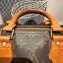 Louis Vuitton Speedy 25 Authentic Image 4