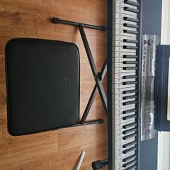 Barely used 61 keys  keyboard with stand and stool in perfect condition, model no SM-61K