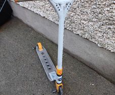 Micro scooter